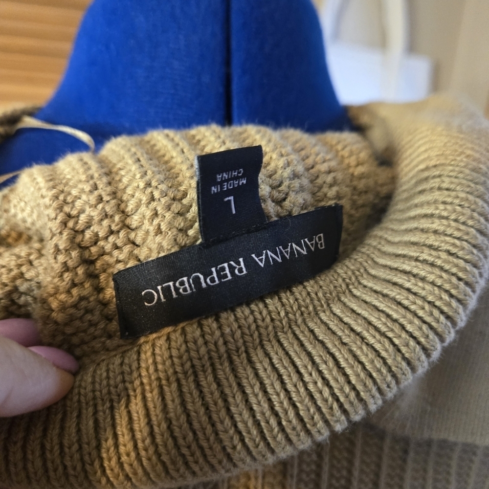 Banana Republic Tan Ribbed Short Sleeve Sweater - Picture 4 of 6